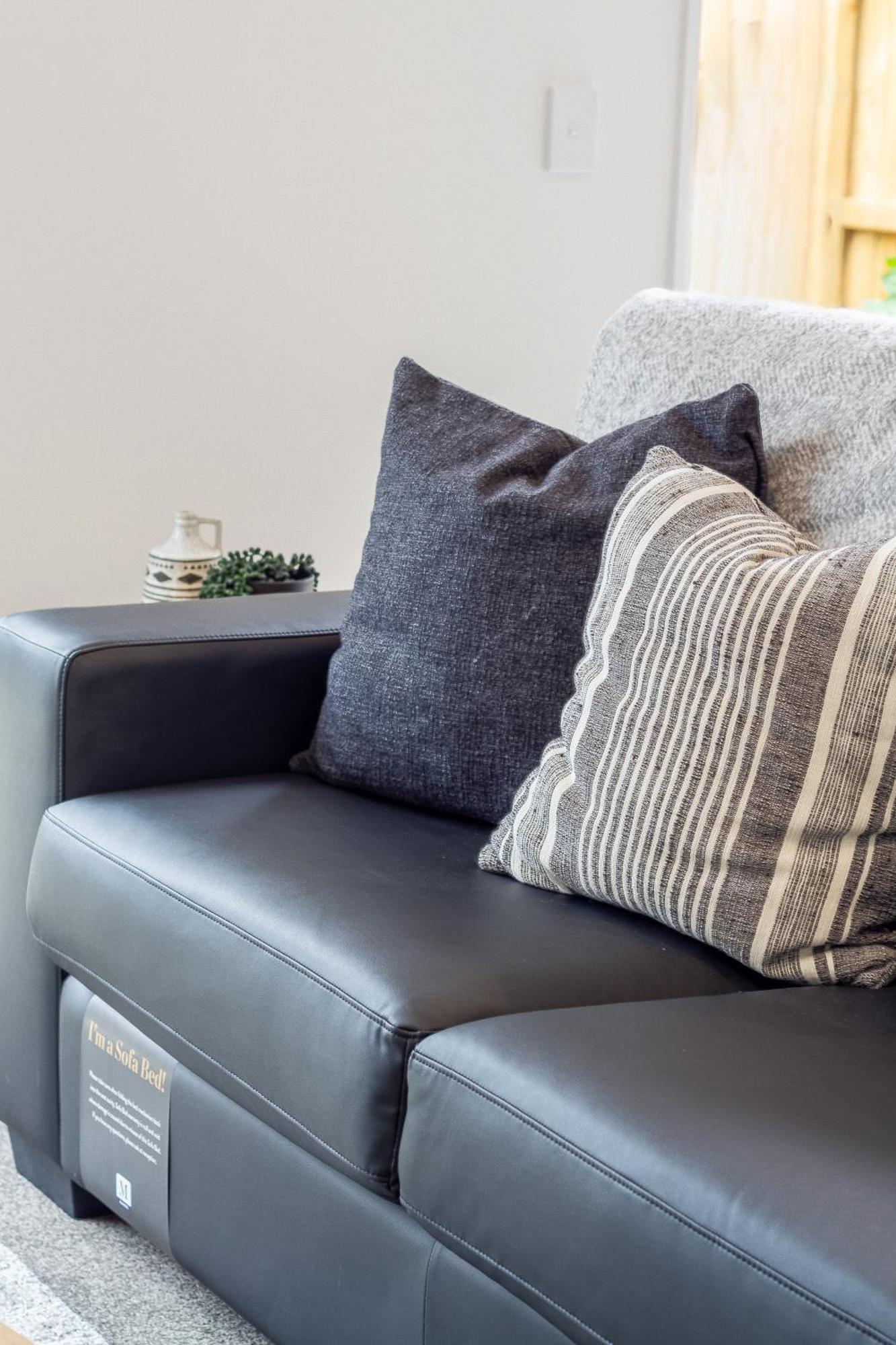 2Br Townhouse: Cosy, Close To City, Car Park Christchurch Exteriör bild