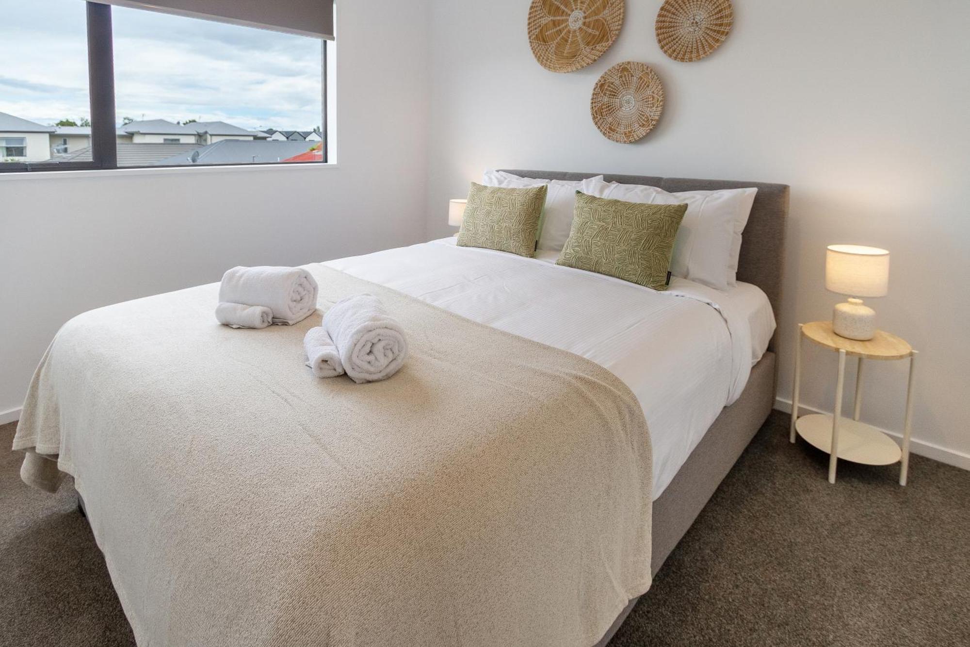 2Br Townhouse: Cosy, Close To City, Car Park Christchurch Exteriör bild